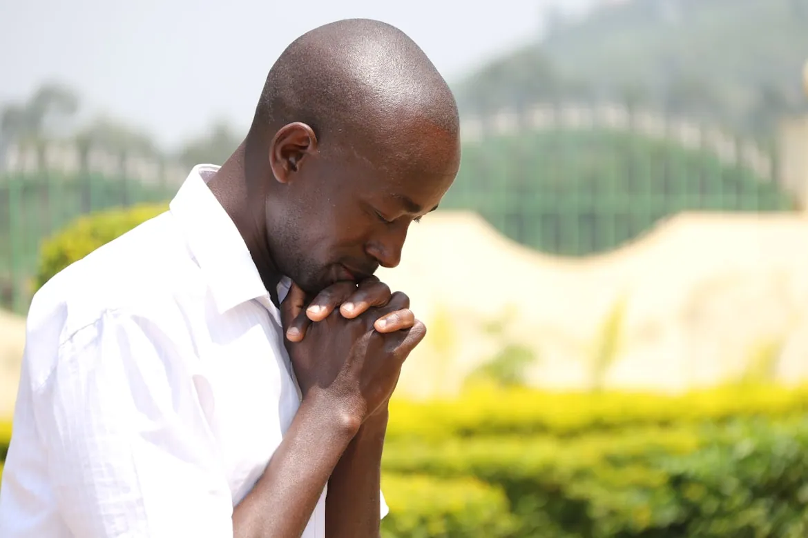 Effective Prayer for the Sick: A Biblical Healing Prayer for Comfort and Strength